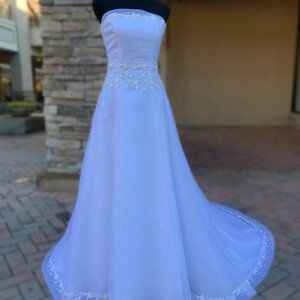 Wedding Dress Like New